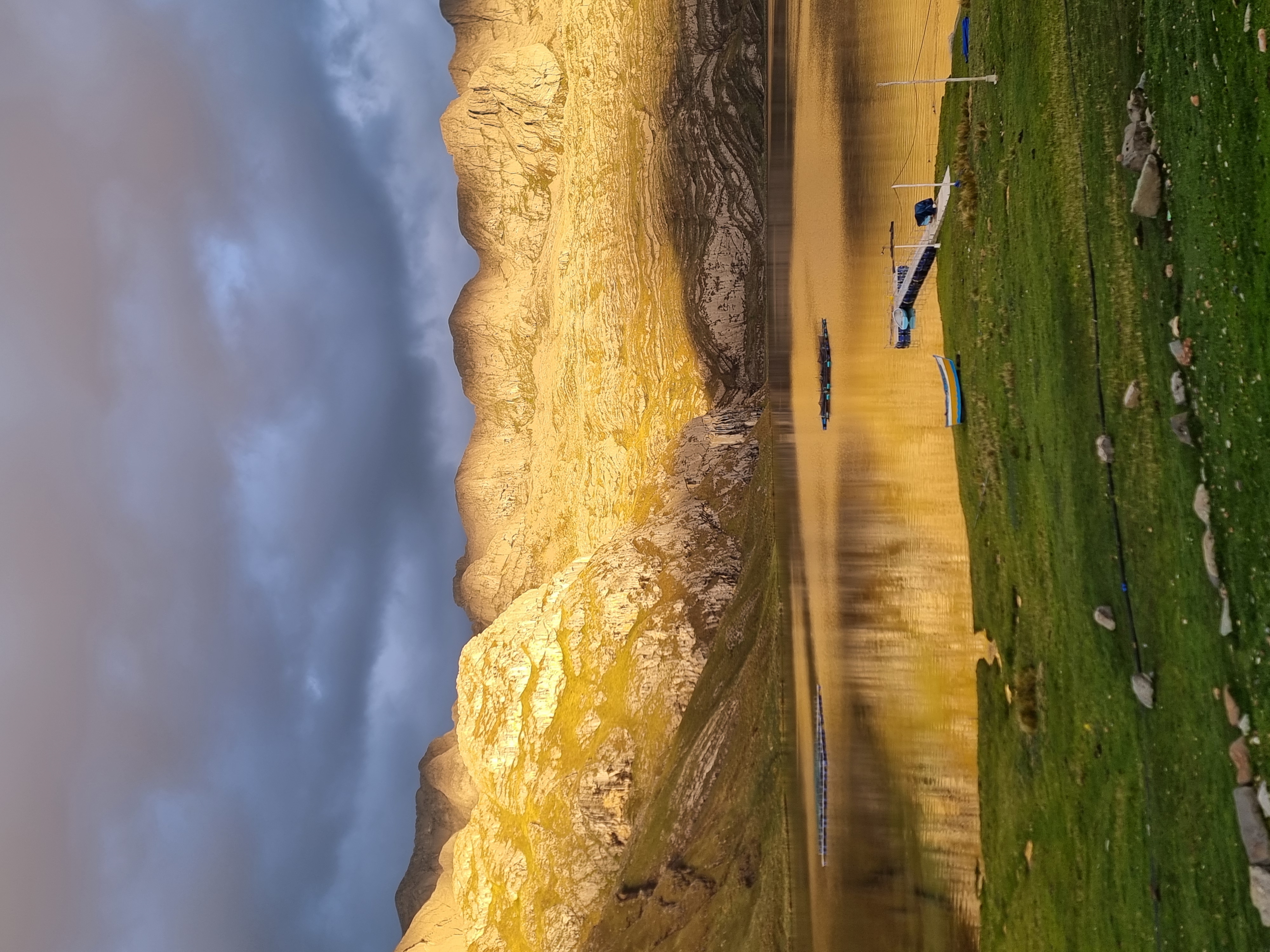 Hermoso atardecer en la Laguna Canrash